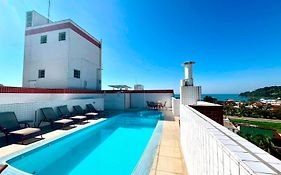 Apartamento em Ubatuba! A 100m da praia das Toninhas!